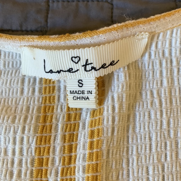 Love tree wrap blouse - Picture 3 of 3